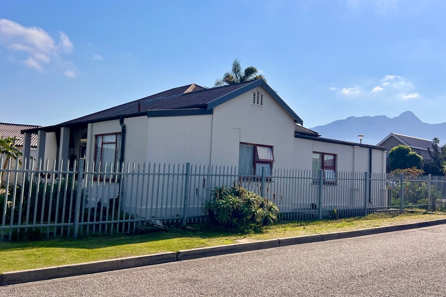 4 Bedroom Property for Sale in George South Western Cape